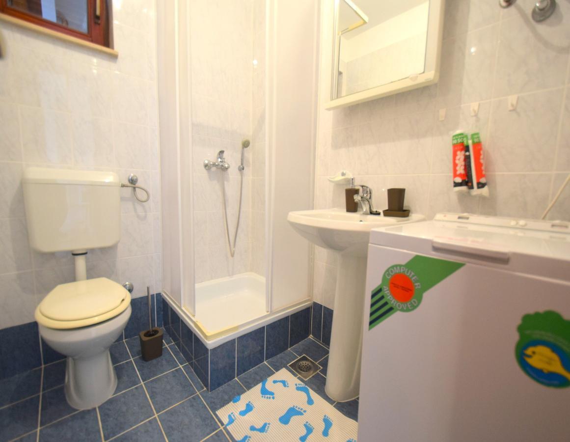 Apartment Ozren Малинска Экстерьер фото